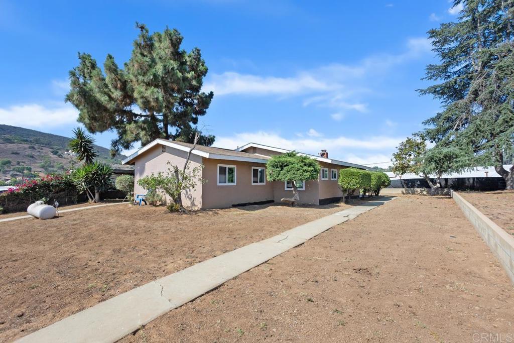787 Cassou Road