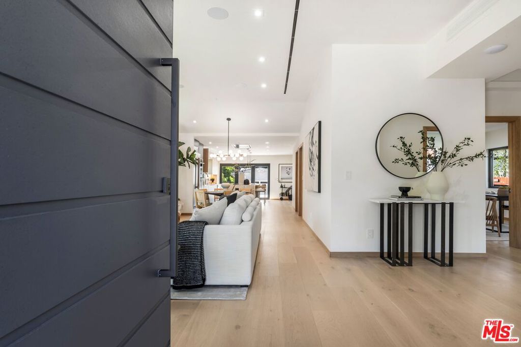 Properties 2 514 W Washington Boulevard