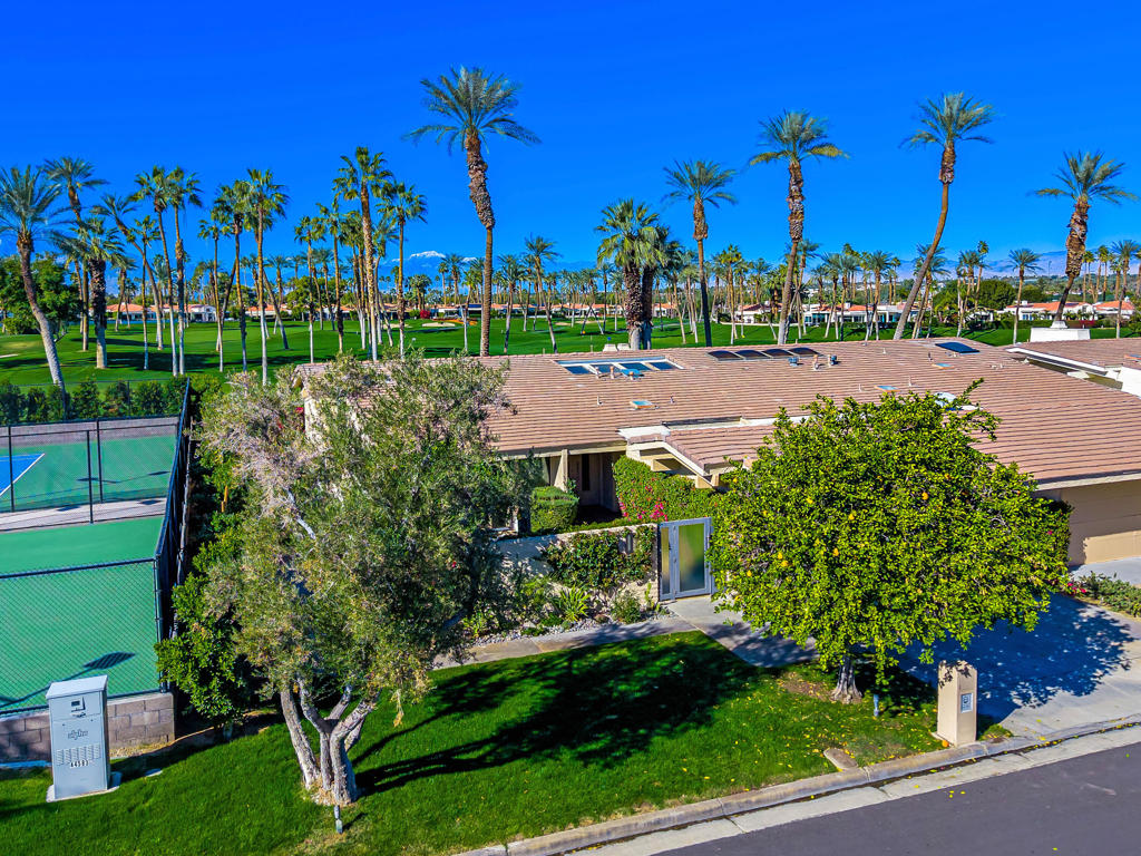 44851 Desert Horizons Drive