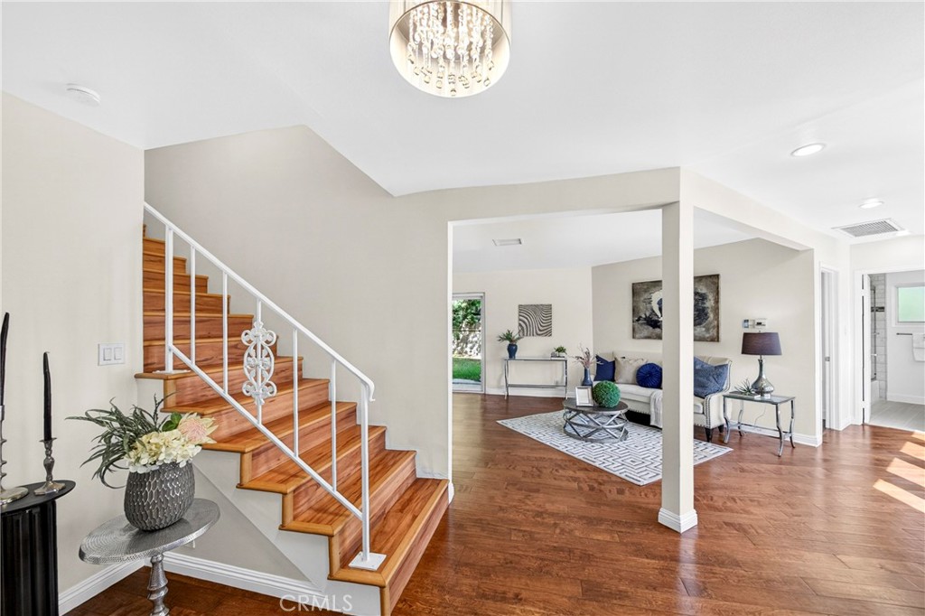 2255 El Rancho