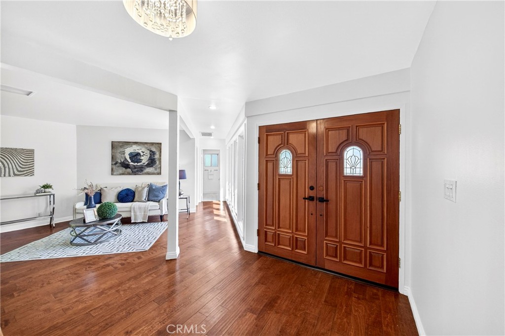 2255 El Rancho