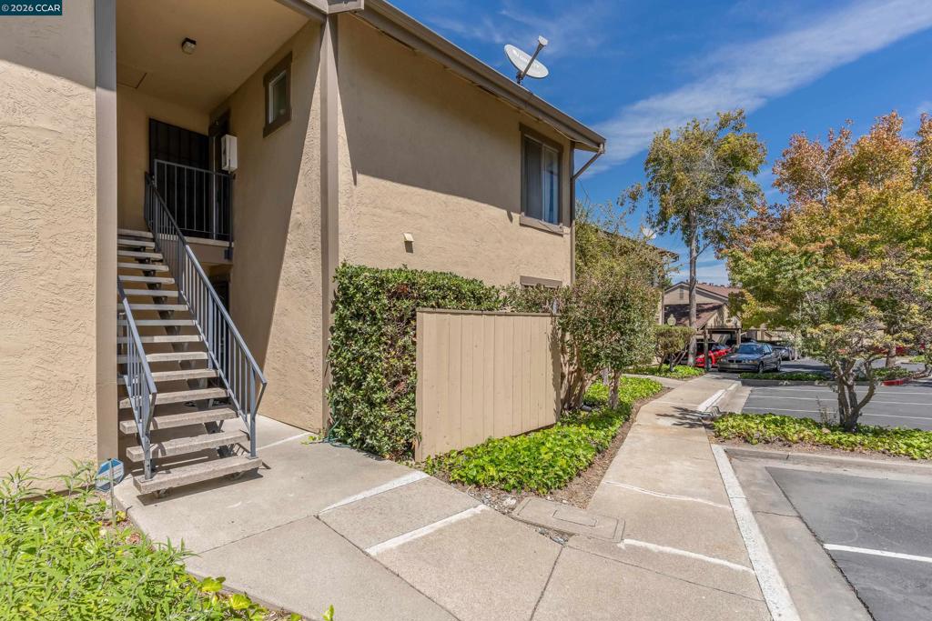 5318 Ridgeview Cir 5