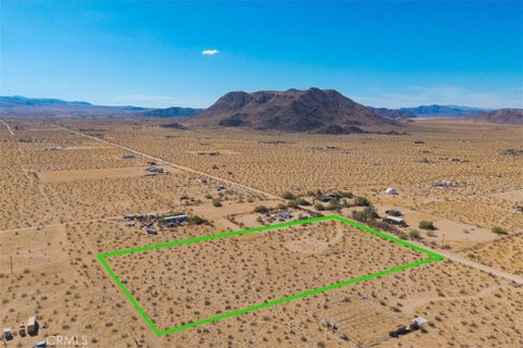 Photo of 60309 Applegate Way, Landers, CA 92285 (MLS # JT26183242)