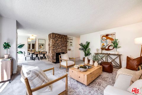 Photo of 2249 20th Street #3, Santa Monica, CA 90405 (MLS # 26670857)