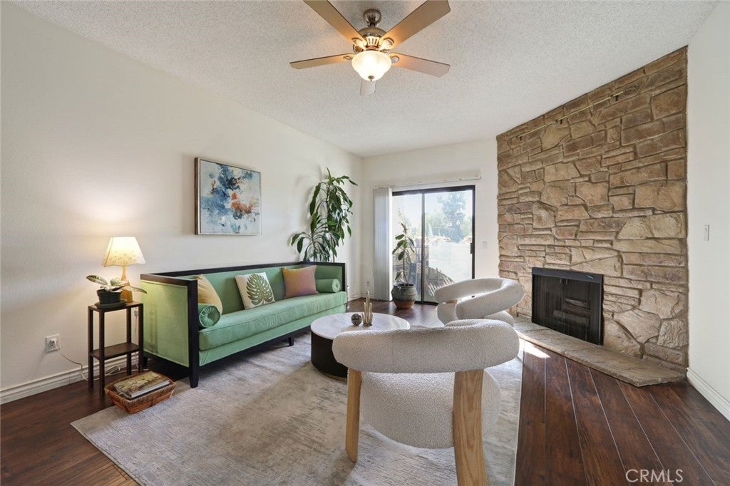 14050 Magnolia Boulevard 213