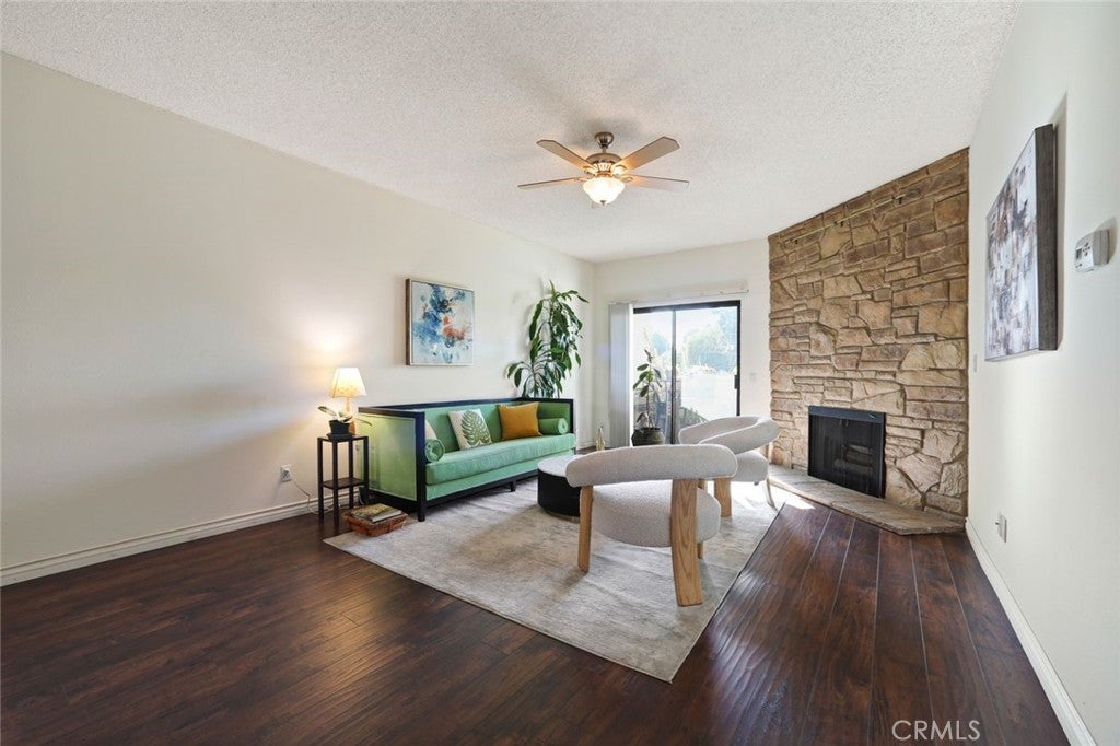 14050 Magnolia Boulevard 213