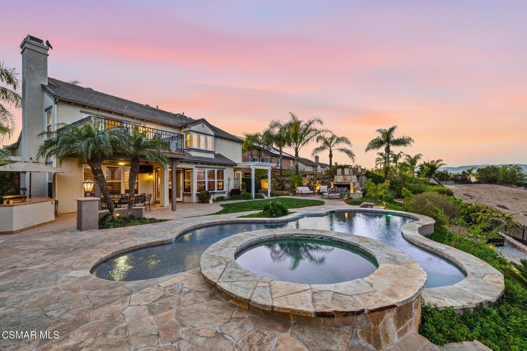 Photo of 490 Peter Place, Simi Valley, CA 93065 (MLS # 226001155)