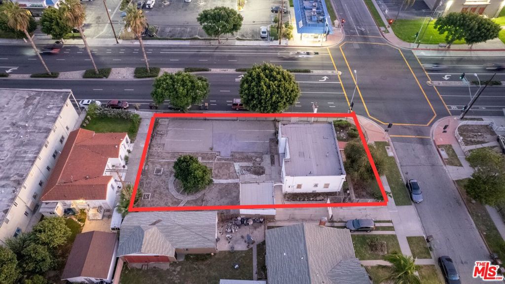 1301 E Alondra Boulevard
