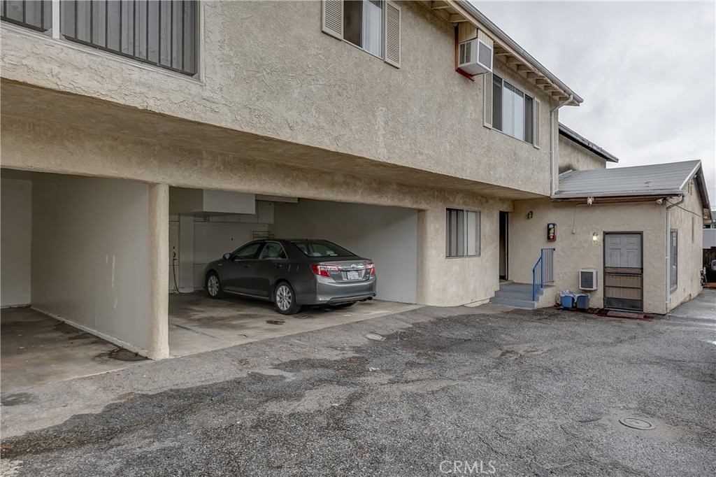 10139 Hillhaven Avenue