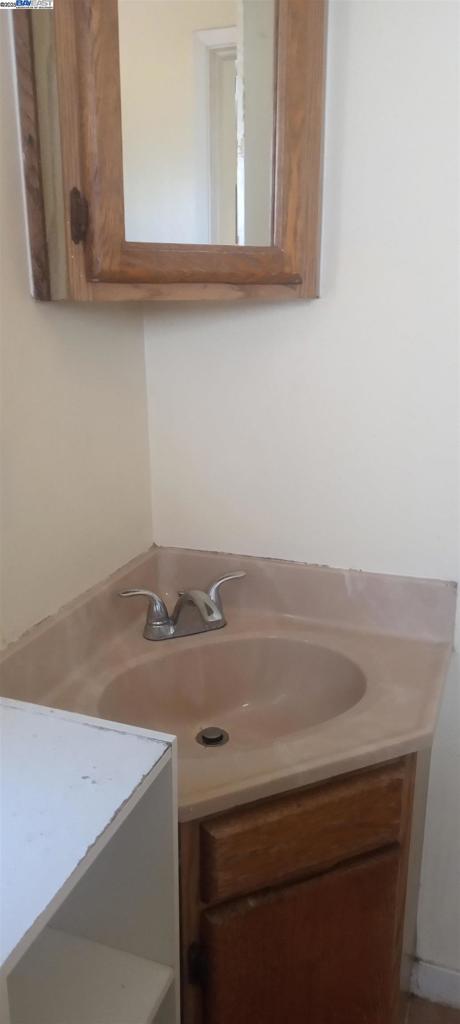 WEST END - Residential