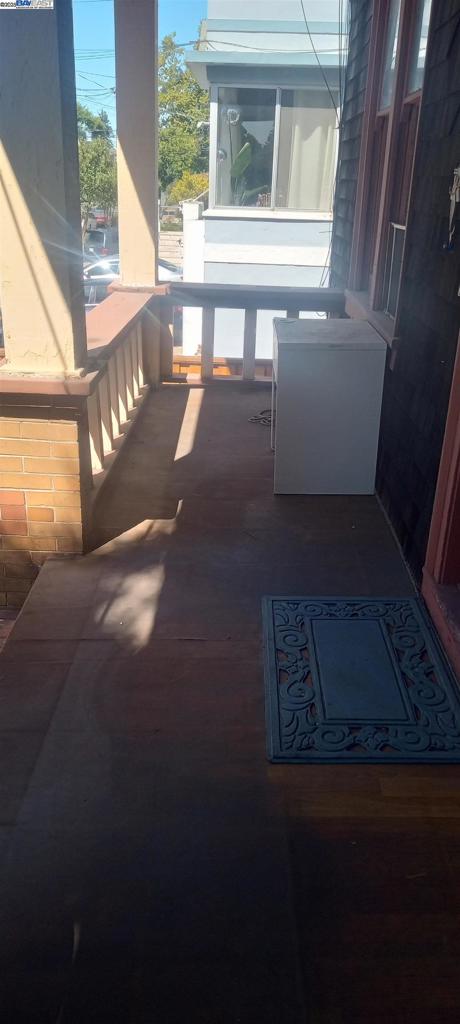 WEST END - Residential