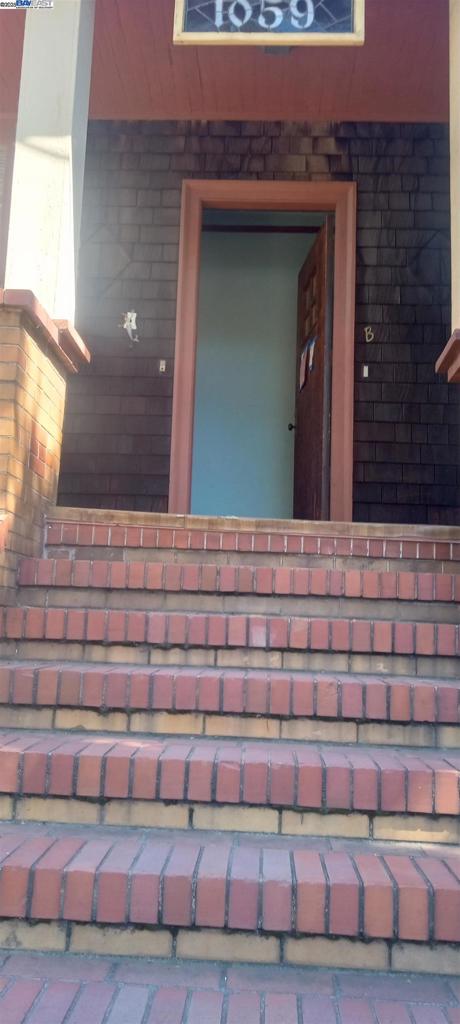 WEST END - Residential