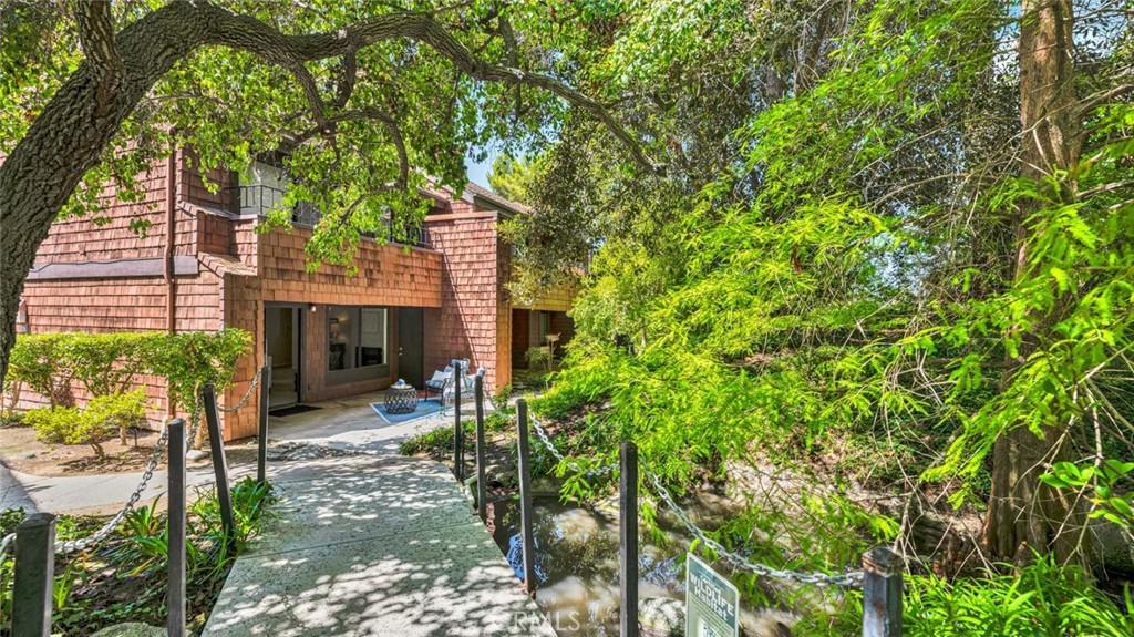 2791 Pine Creek Circle