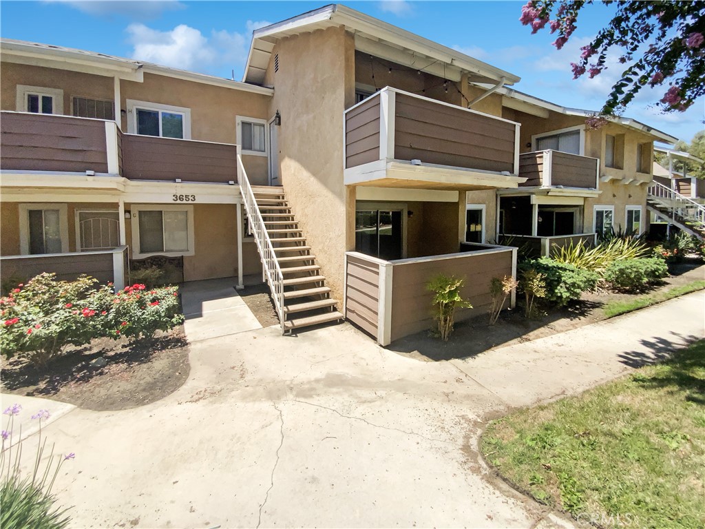 Welcome to this fabulous area! This home has Fresh Interior Paint. Discover a bright interior tied together with a neutral color palette. Relax in your primary suite with a walk in closet included. The primary bathroom features plenty of under sink storage waiting for your home organization needs. Don't miss this incredible opportunity. 100-Day Home Warranty coverage available at closing