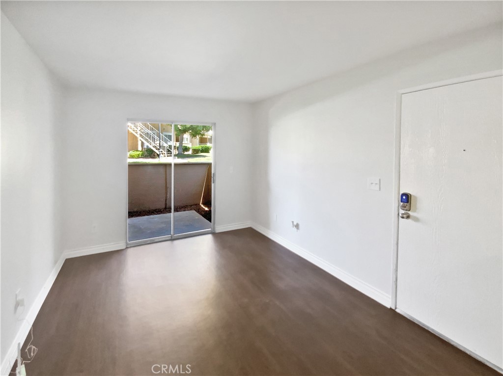 3653 Oak Creek Drive E