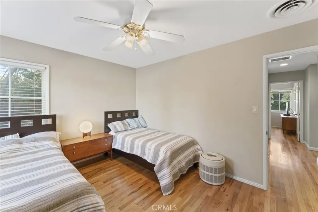 Woodland Hills, California 91367, United States, 3 Bedrooms Bedrooms, ,1 BathroomBathrooms,Residential,Active,219462