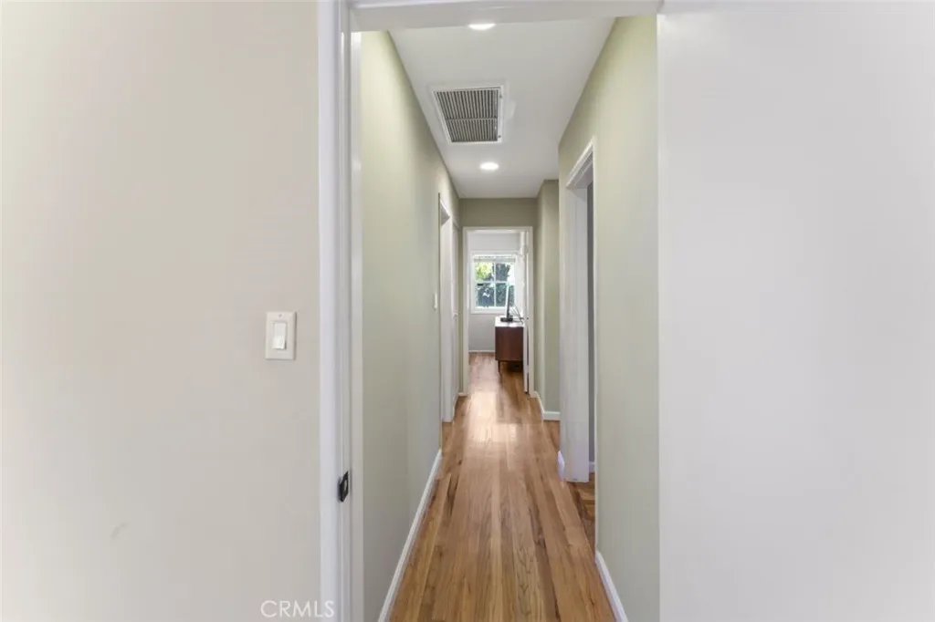 Woodland Hills, California 91367, United States, 3 Bedrooms Bedrooms, ,1 BathroomBathrooms,Residential,Active,219462