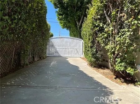 Woodland Hills, California 91367, United States, 3 Bedrooms Bedrooms, ,1 BathroomBathrooms,Residential,Active,219462