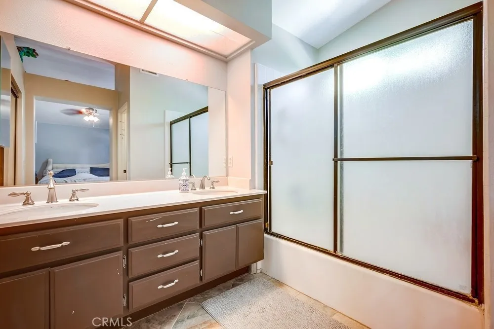 Murrieta, California 92562, United States, 4 Bedrooms Bedrooms, ,3 BathroomsBathrooms,Residential,Active,189880