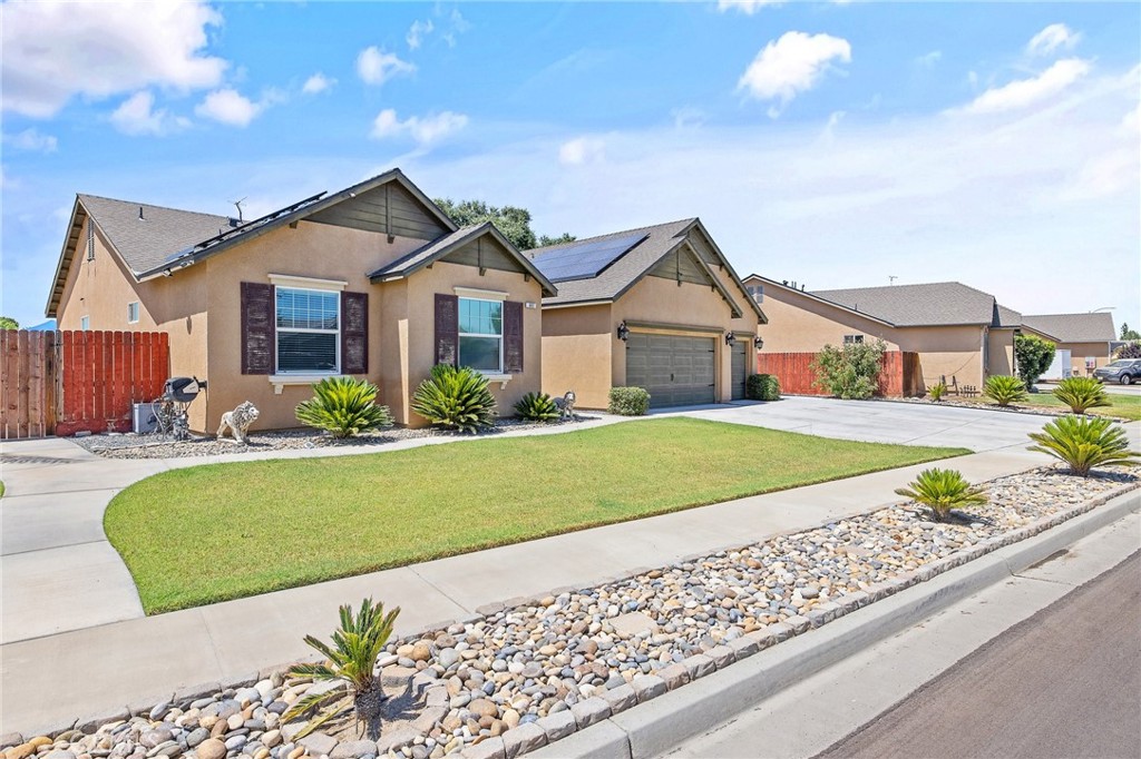 863 Legacy Drive