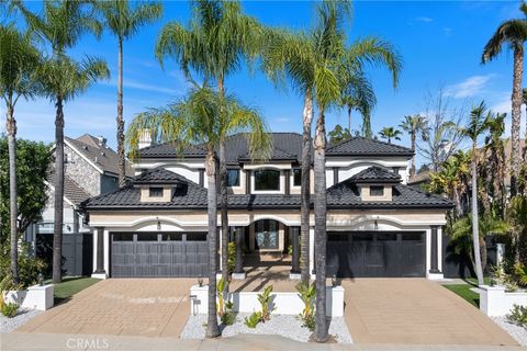 Photo of 17437 Oak Creek Court, Encino, CA 91316 (MLS # SR26008527)