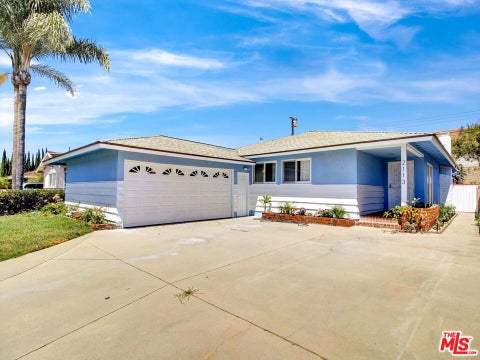 Photo of 2113 W 187th Street, Torrance, CA 90504 (MLS # 26998959)