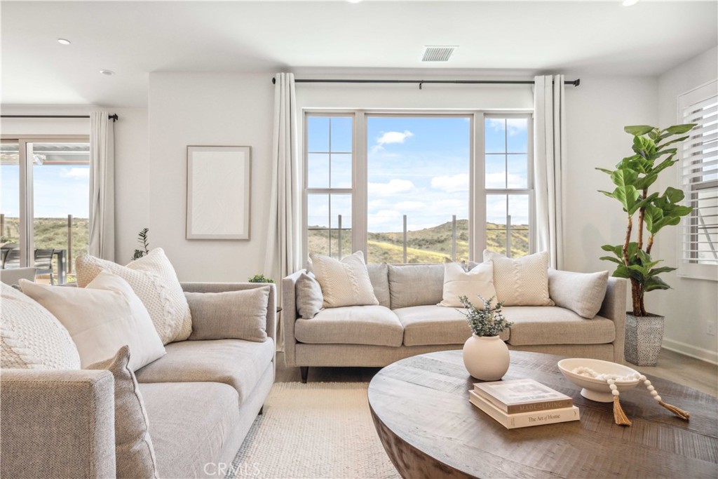 208 Canterbury