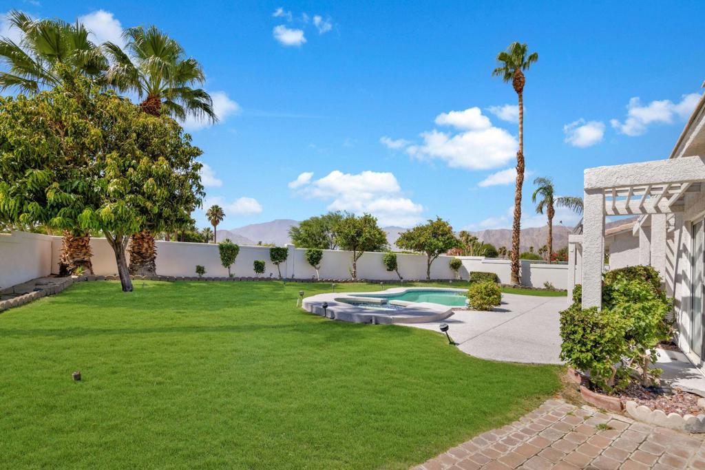 Lake La Quinta - Residential Lease