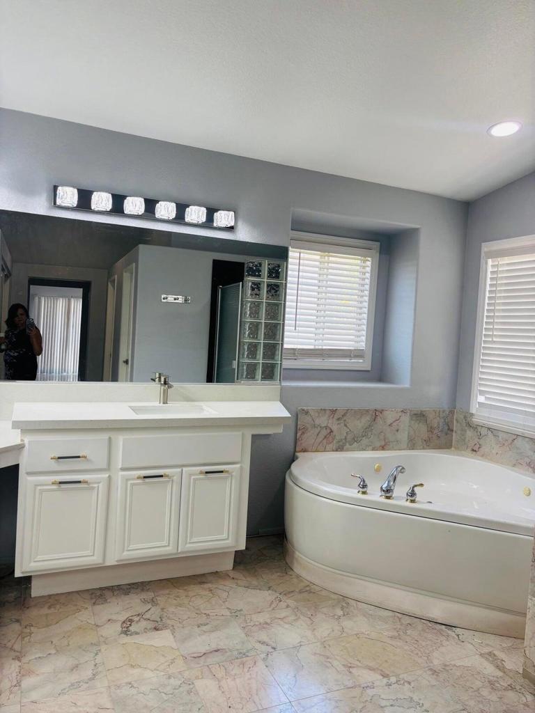 Lake La Quinta - Residential Lease