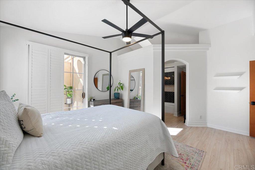 Applause (APP) - Residential