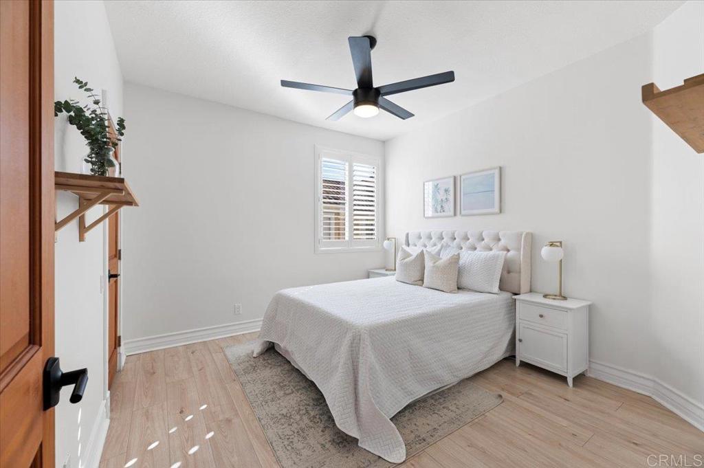 Applause (APP) - Residential