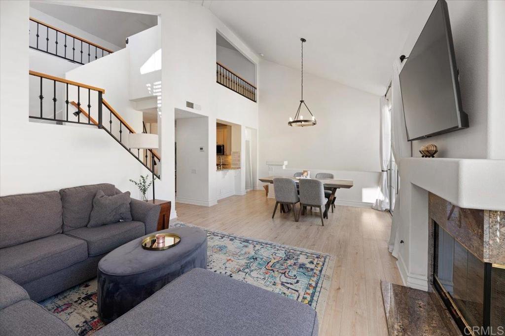 Applause (APP) - Residential