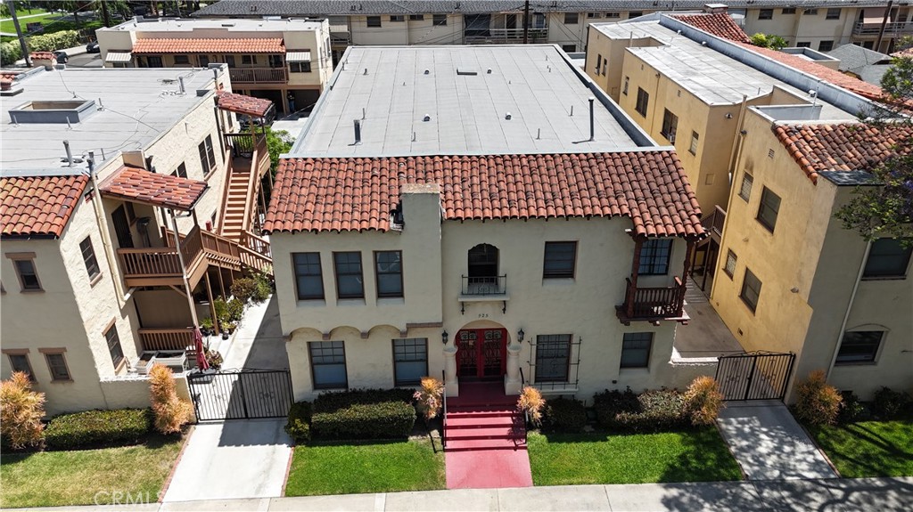 925 N Lacy Street