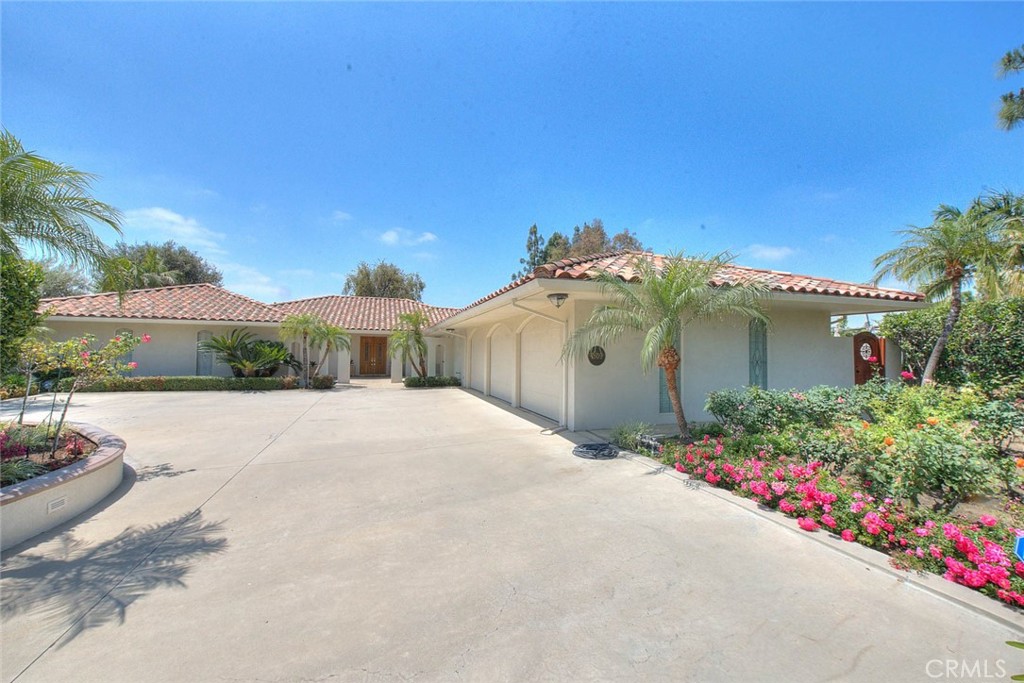 1809 Vista Lomitas