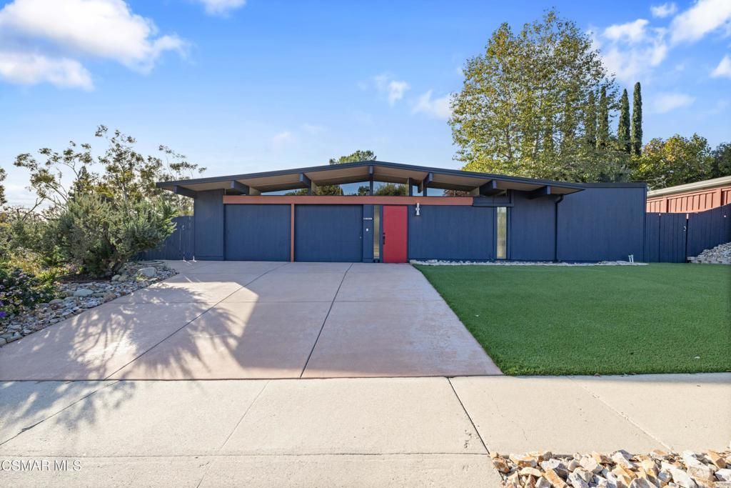 Photo of 1509 Campbell Avenue, Thousand Oaks, CA 91360 (MLS # 225005642)