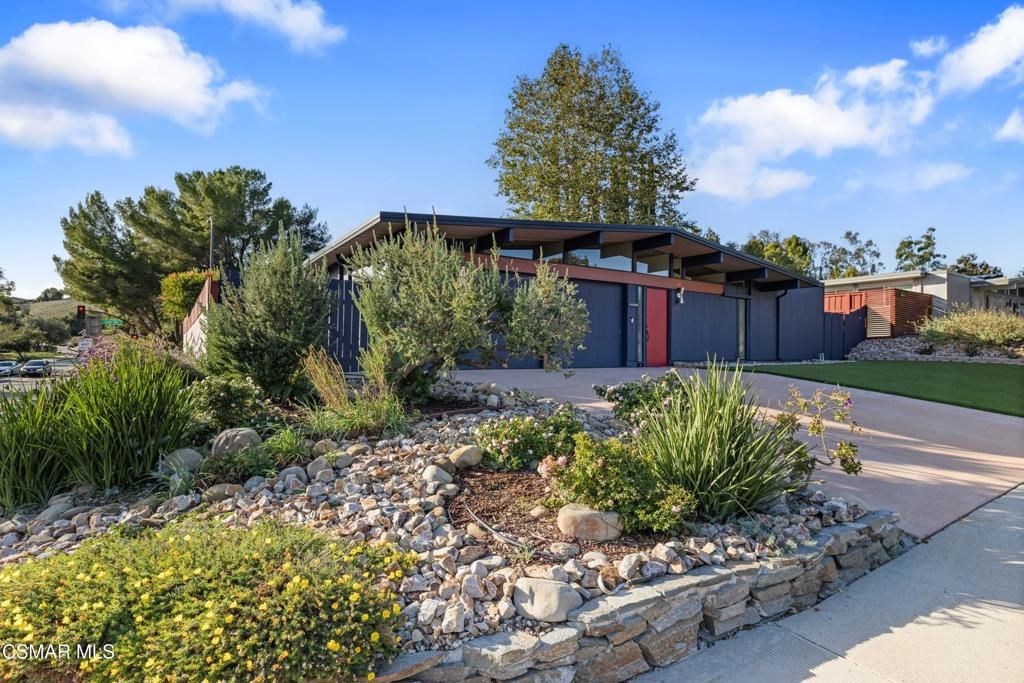 Photo of 1509 Campbell Avenue, Thousand Oaks, CA 91360 (MLS # 225005642)