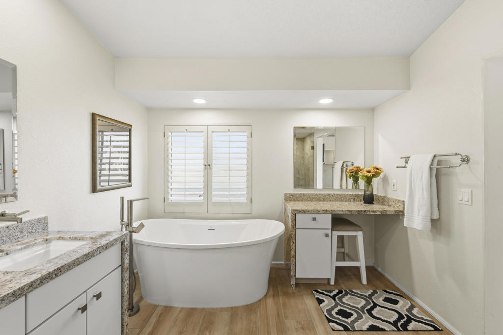 Desert Falls C.C. - Residential