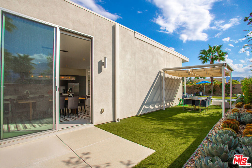 Escena - Residential