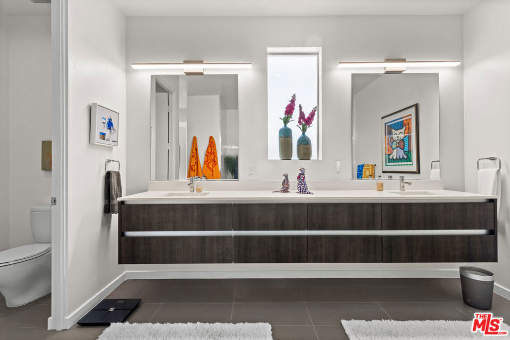 Escena - Residential