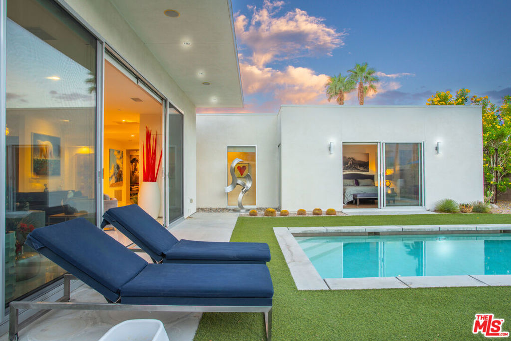 Escena - Residential