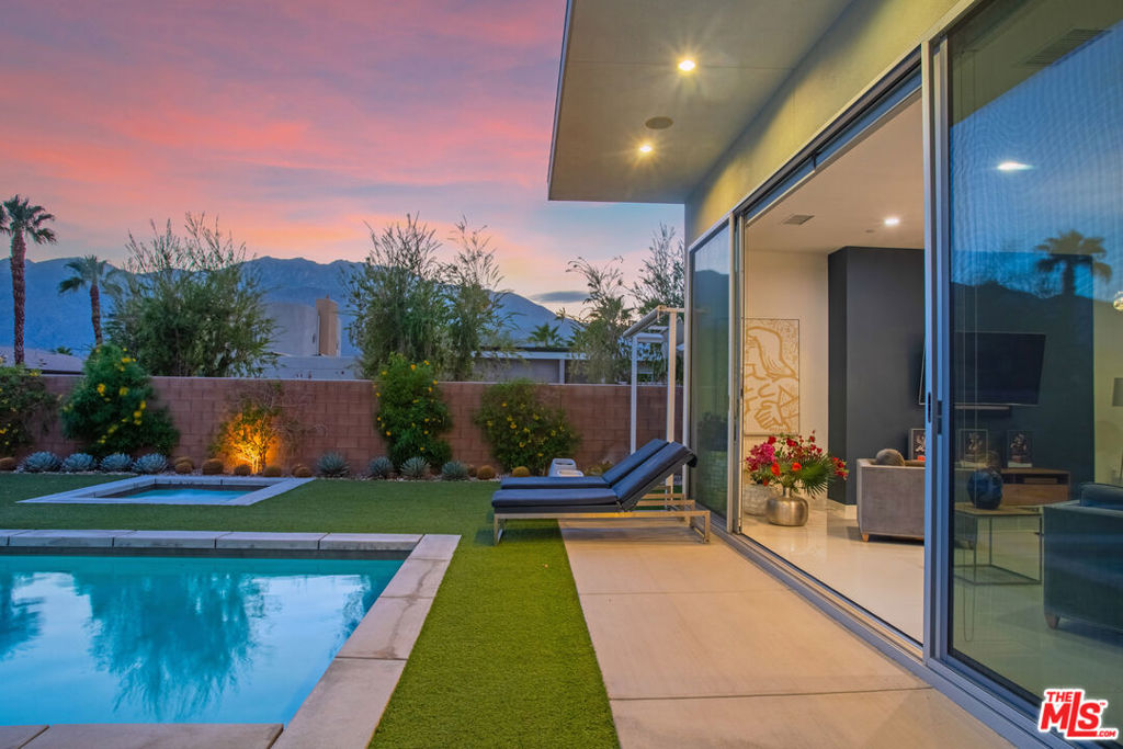 Escena - Residential