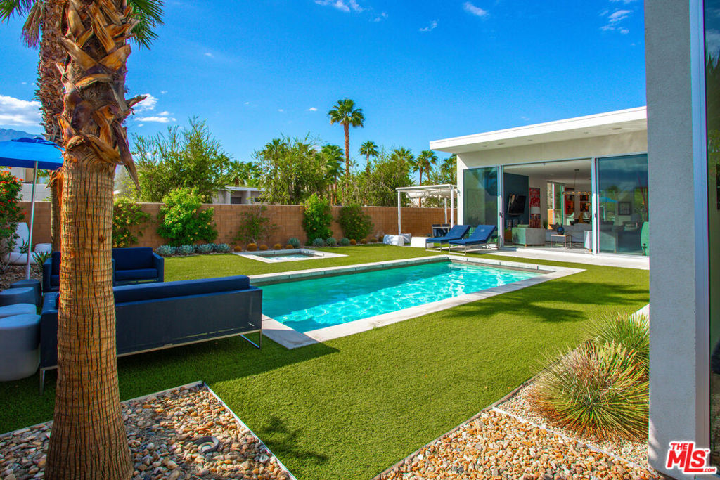 Escena - Residential