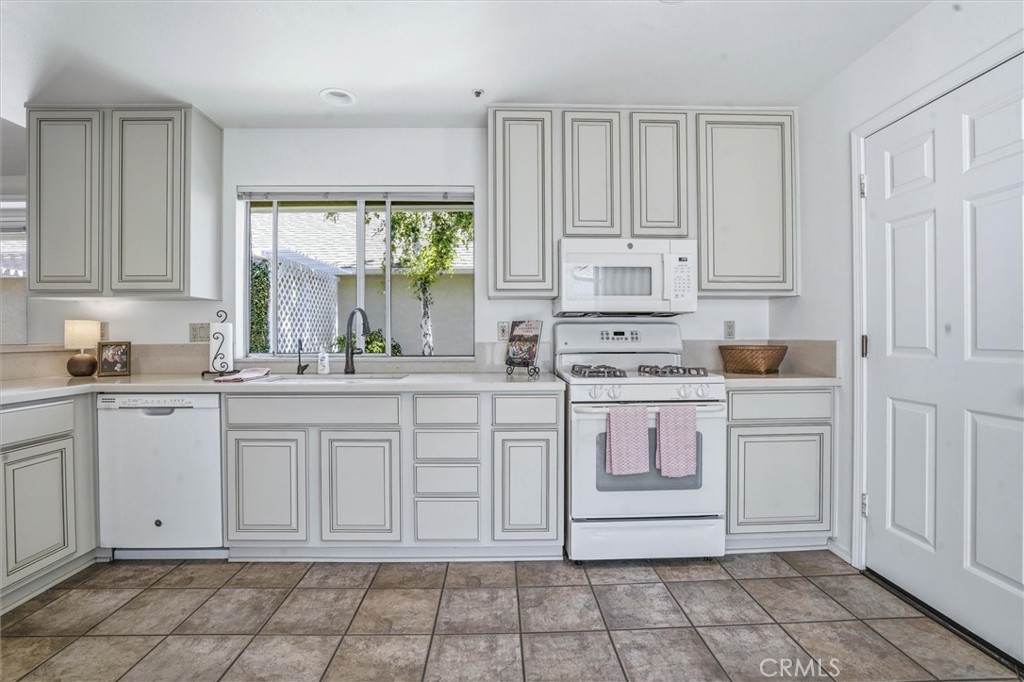 989 Bluebell Way
