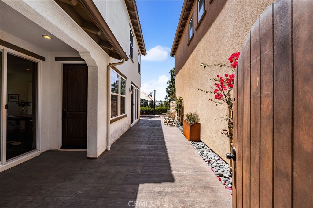 2844 E Coalinga Drive