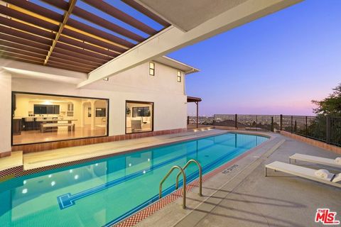 Photo of 2267 Winona Boulevard, Los Angeles, CA 90027 (MLS # 26678289)