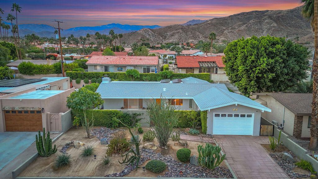 Photo of 72543 Beavertail Street, Palm Desert, CA 92260 (MLS # 219139085DA)