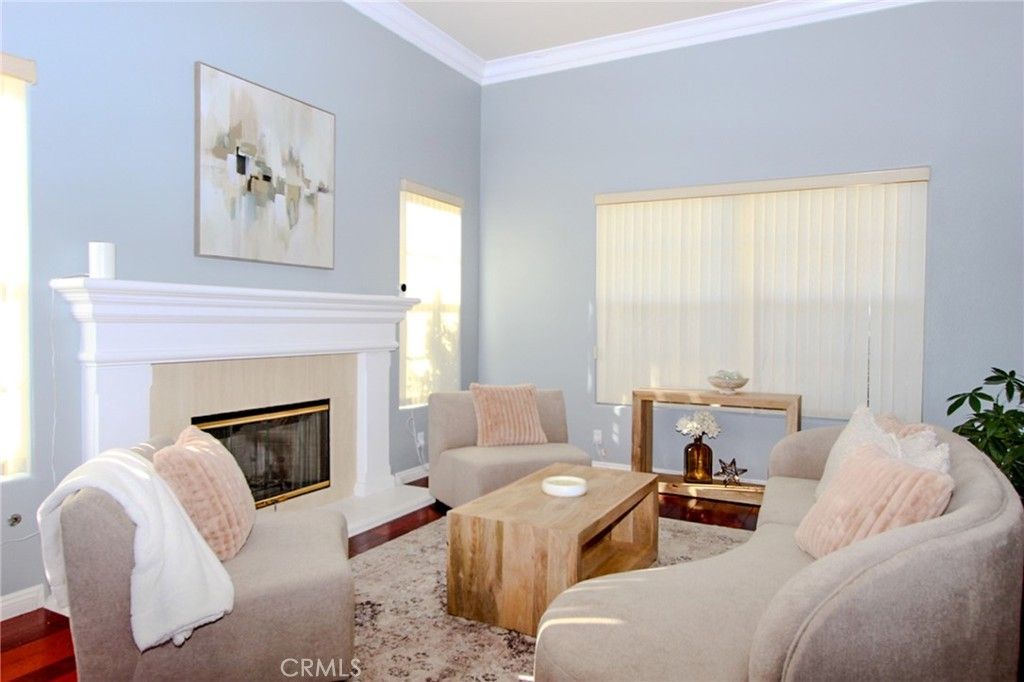 Photo of 5928 Vista De La Luz, Woodland Hills, CA 91367 (MLS # SR25273403)