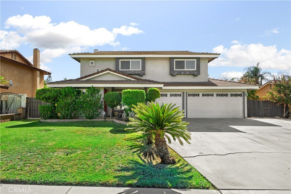 859 S Spruce