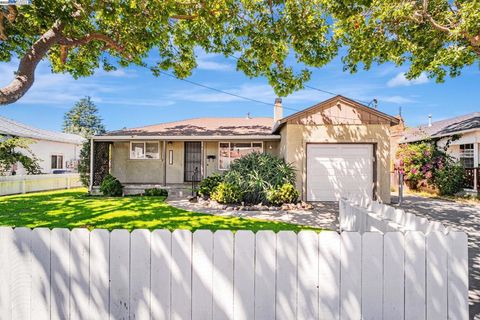 Photo of 15049 Kesterson St St, San Leandro, CA 94579 (MLS # 41108880) Photo of 15049 Kesterson St St, San Leandro, CA 94579 (MLS # 41108880)