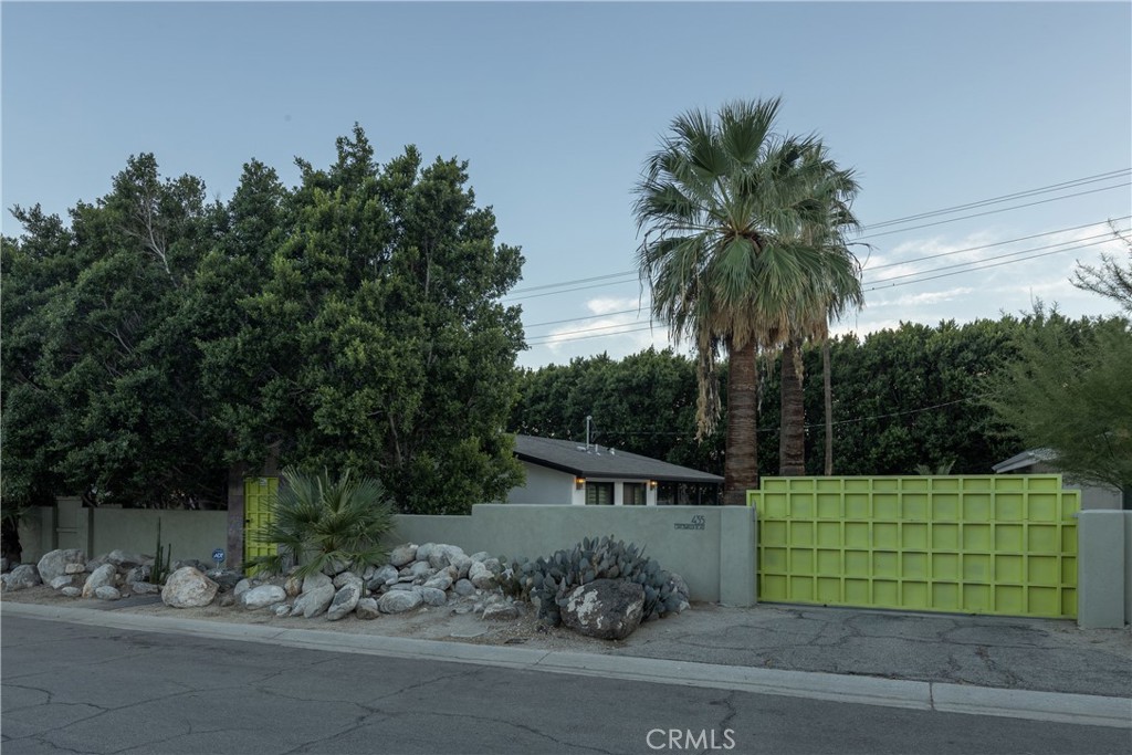 El Mirador - Residential